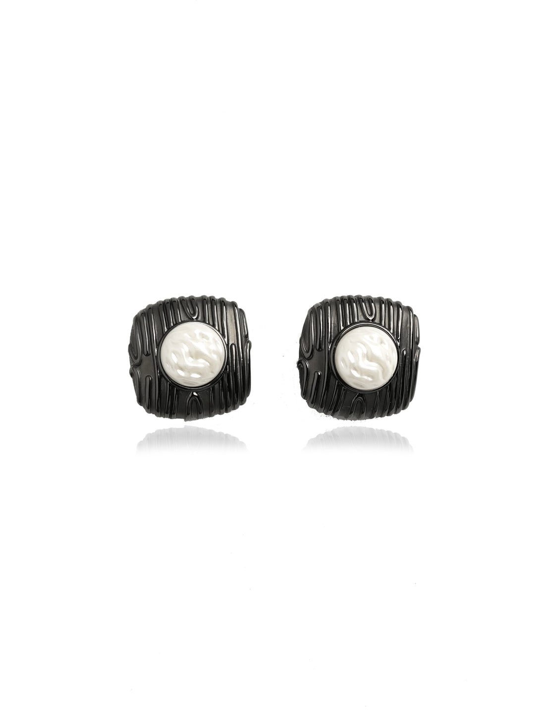 Luna Noir Studs