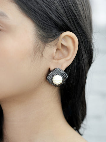 Luna Noir Studs