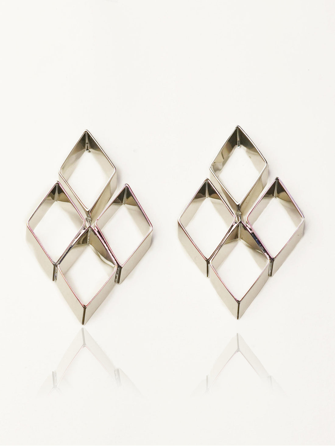 Mirror Maze Drops