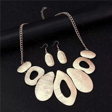 Golden Glamour- Set Of Necklace and Earrings